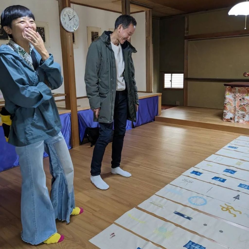 中村さん、ディレクターの窪田さんと打合せ中