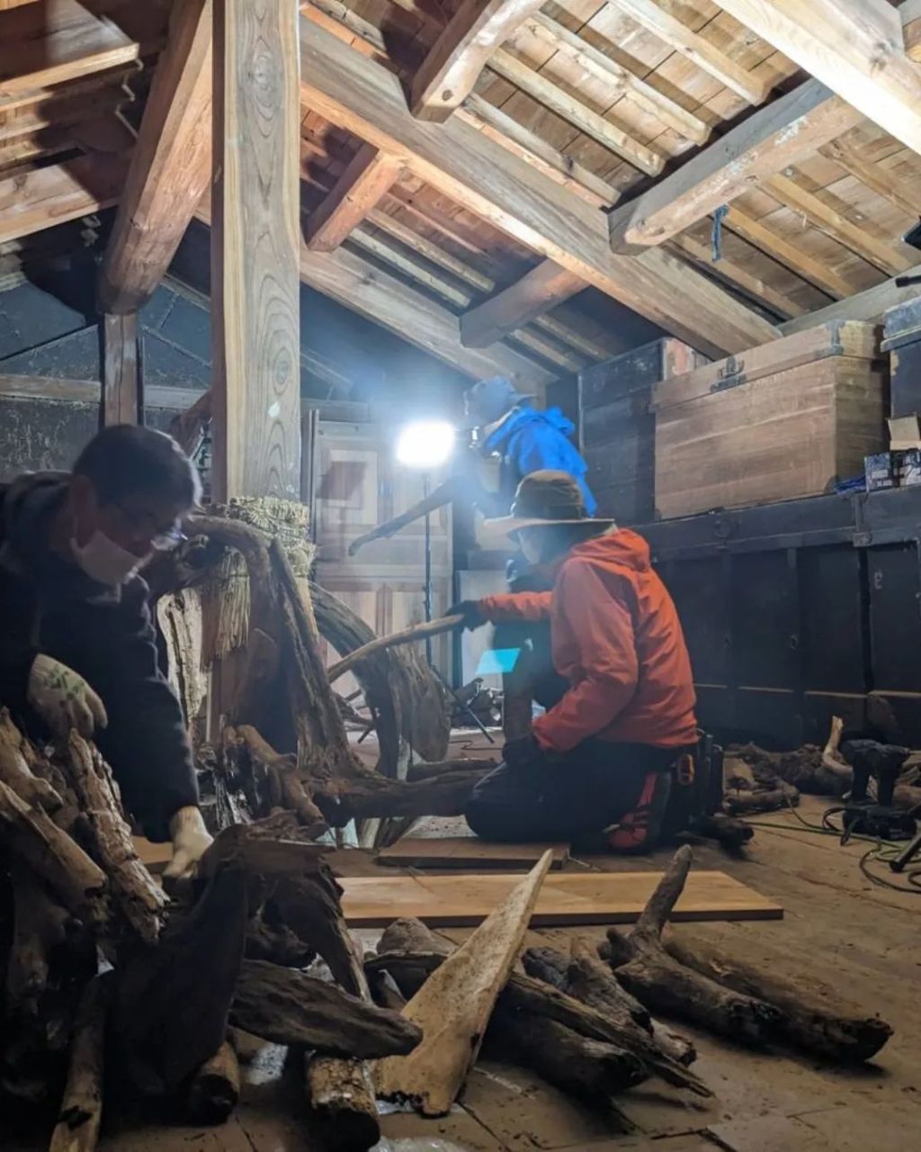 中村さん 蔵での制作12日目