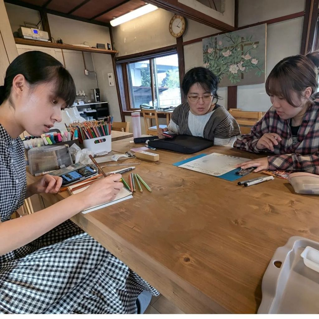 サポーターでアーティスト紹介チラシ作成中!
